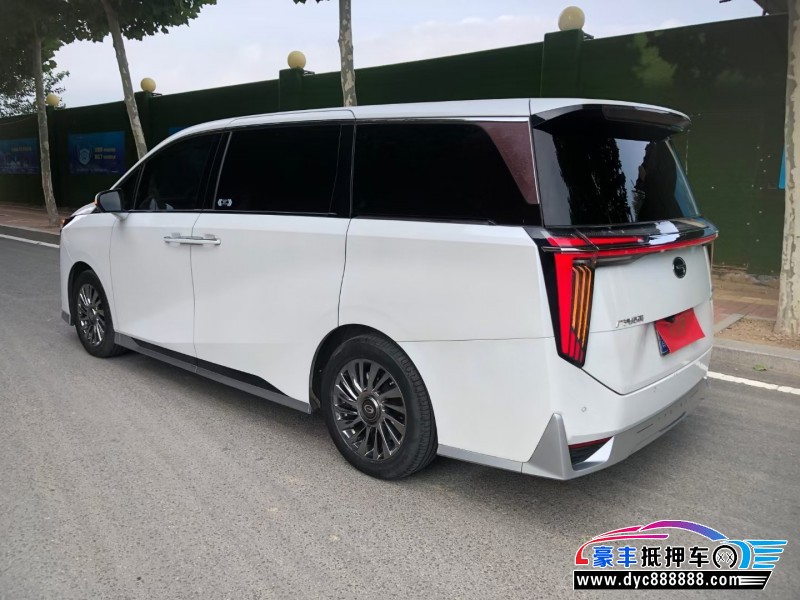 23年传祺M8轿车抵押车出售