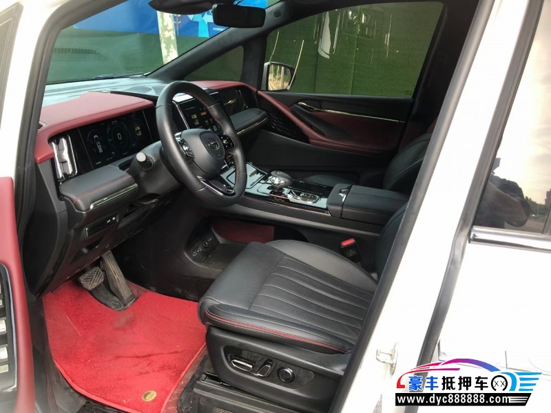 23年传祺M8轿车抵押车出售