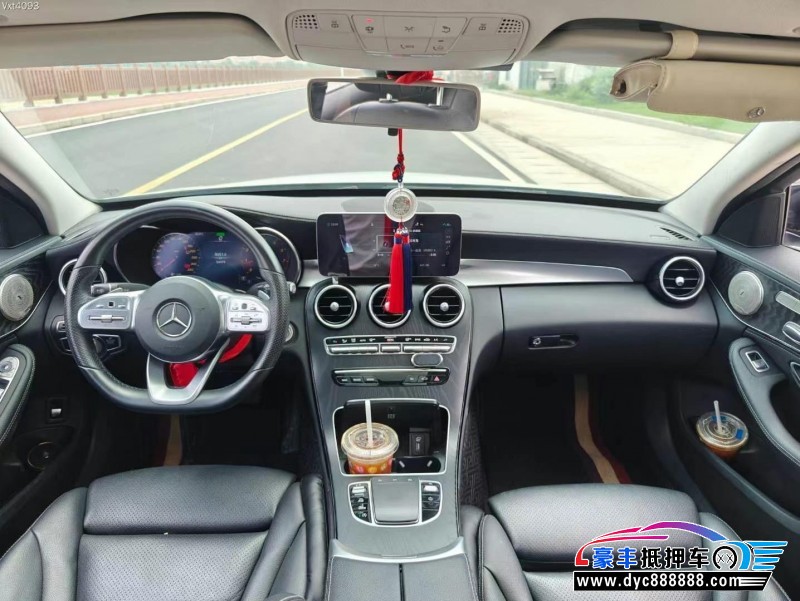 20年奔驰C轿车抵押车出售