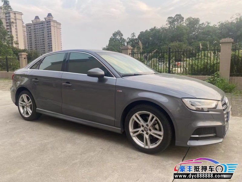 20年奥迪A3轿车抵押车出售