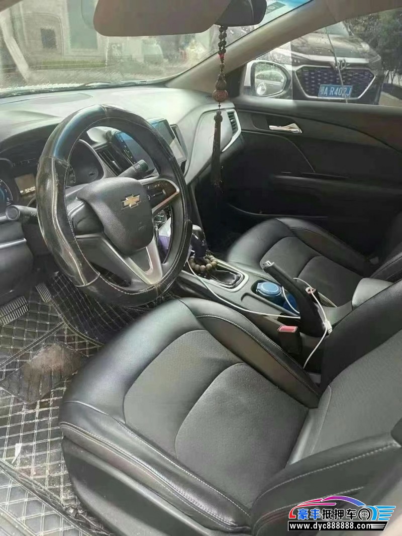 18年雪佛兰科沃兹轿车抵押车出售