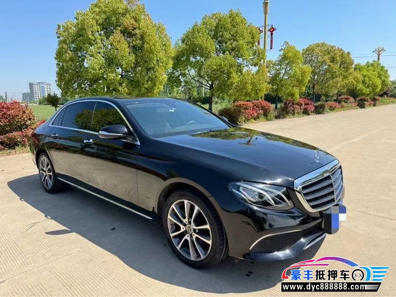 19年奔驰GL级轿车抵押车出售