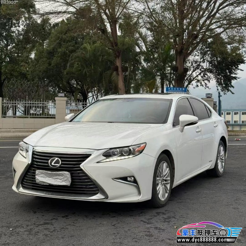 17年雷克萨斯ES轿车抵押车出售