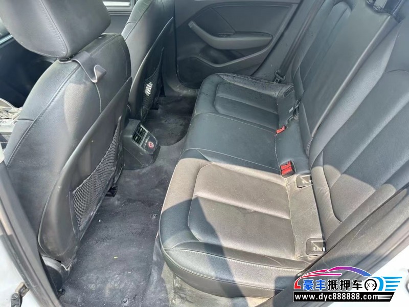 17年奥迪A3轿车抵押车出售