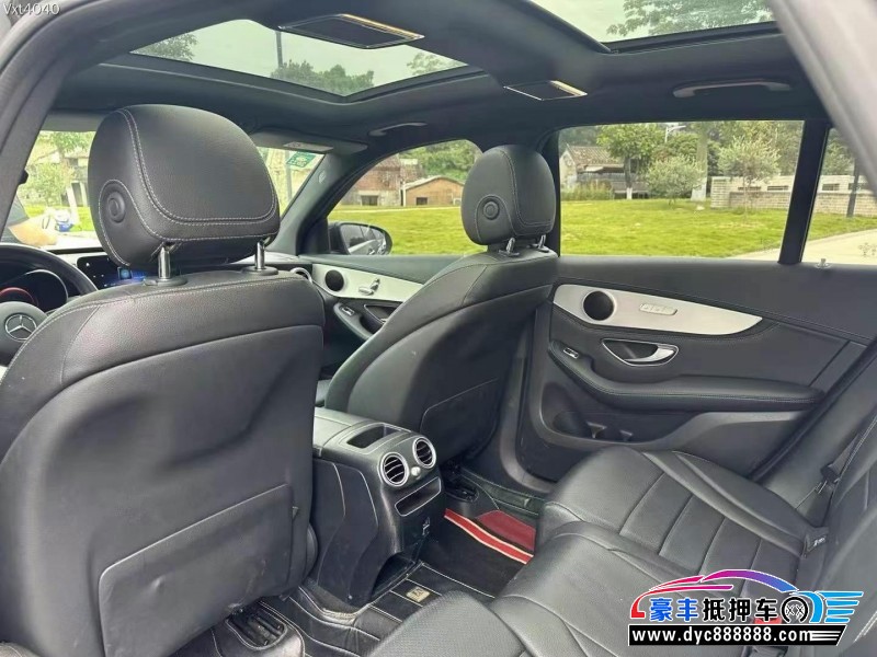 20年奔驰GLC轿车抵押车出售