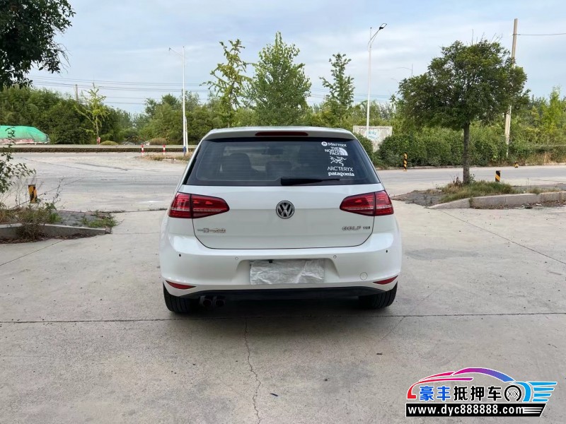 16年大众高尔夫轿车抵押车出售