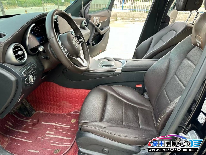 21年奔驰GLC轿车抵押车出售