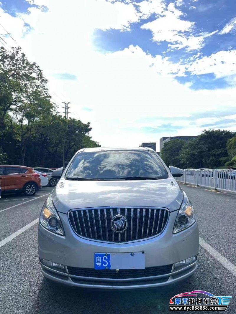 15年别克GL8轿车抵押车出售