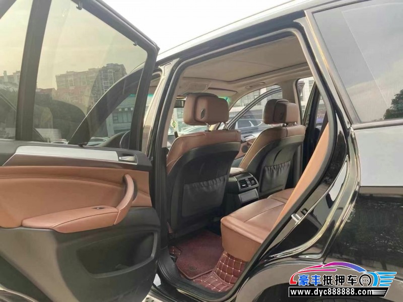 13年宝马X5轿车抵押车出售