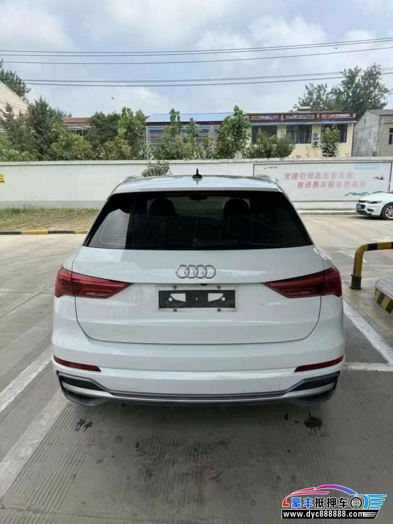 20年奥迪Q3轿车抵押车出售