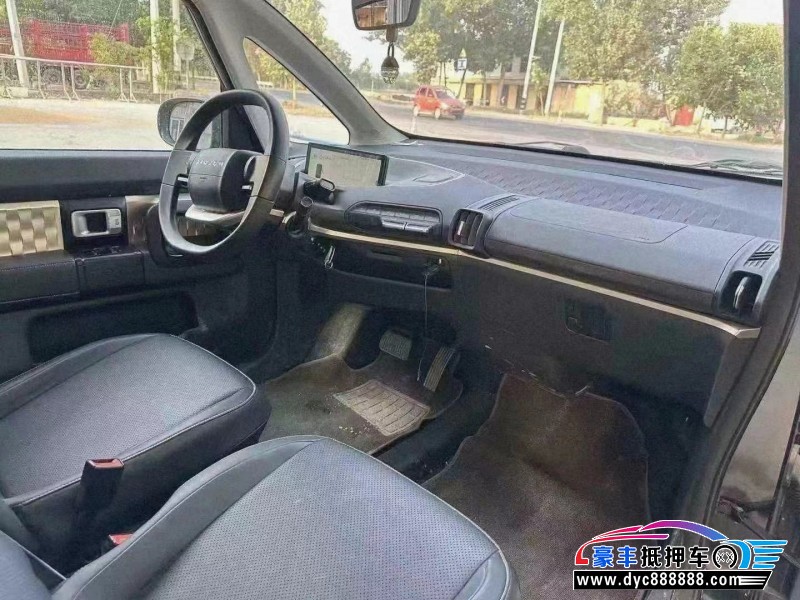 22年宝骏kiwi ev轿车抵押车出售