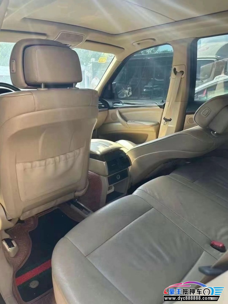 10年宝马X5轿车抵押车出售