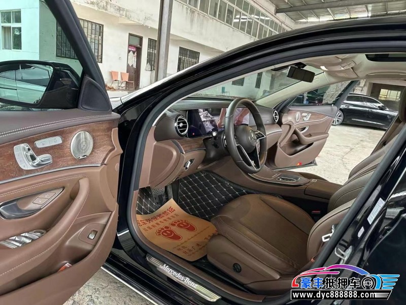 23年奔驰E轿车抵押车出售