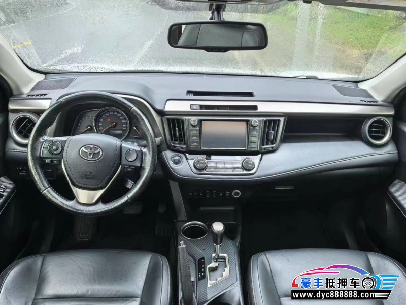 15年丰田RAV4轿车抵押车出售