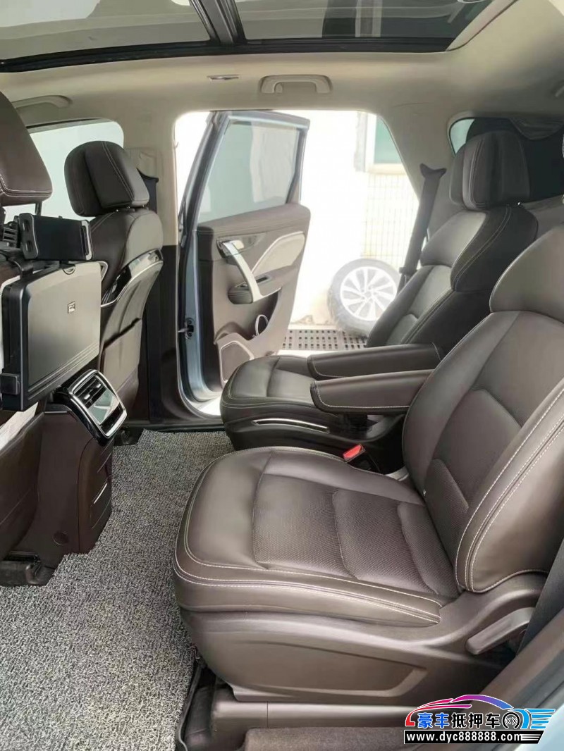 20年吉利嘉际轿车抵押车出售