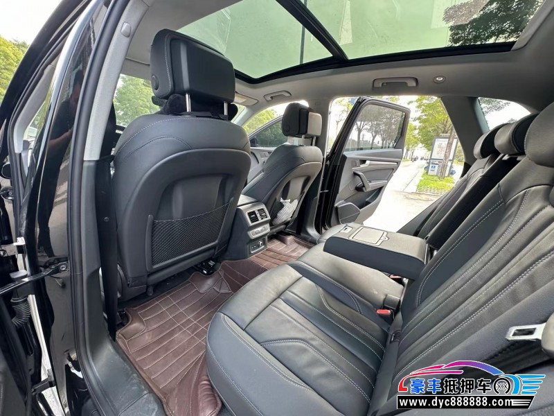 23年奥迪Q5轿车抵押车出售