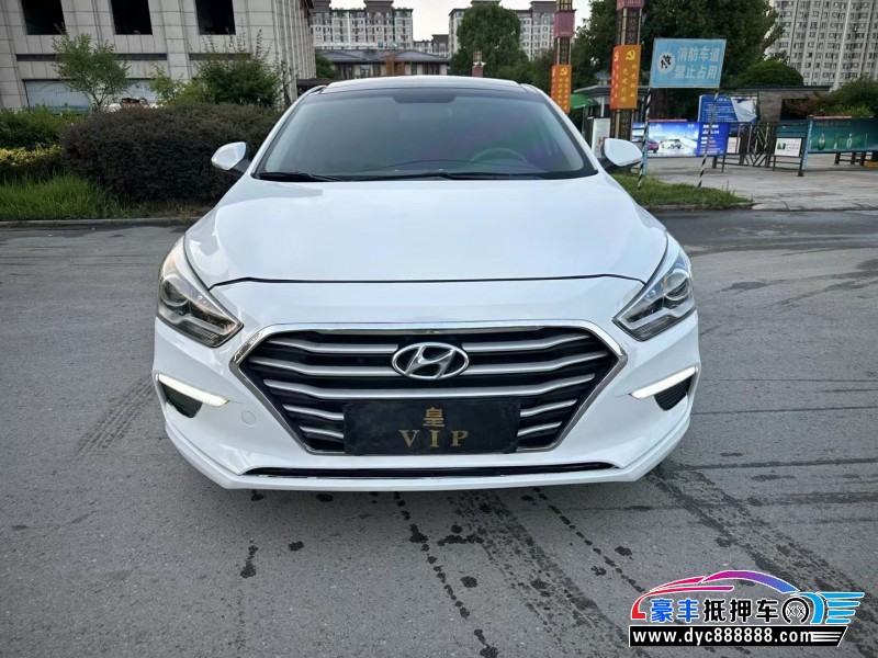 19年现代名图轿车抵押车出售