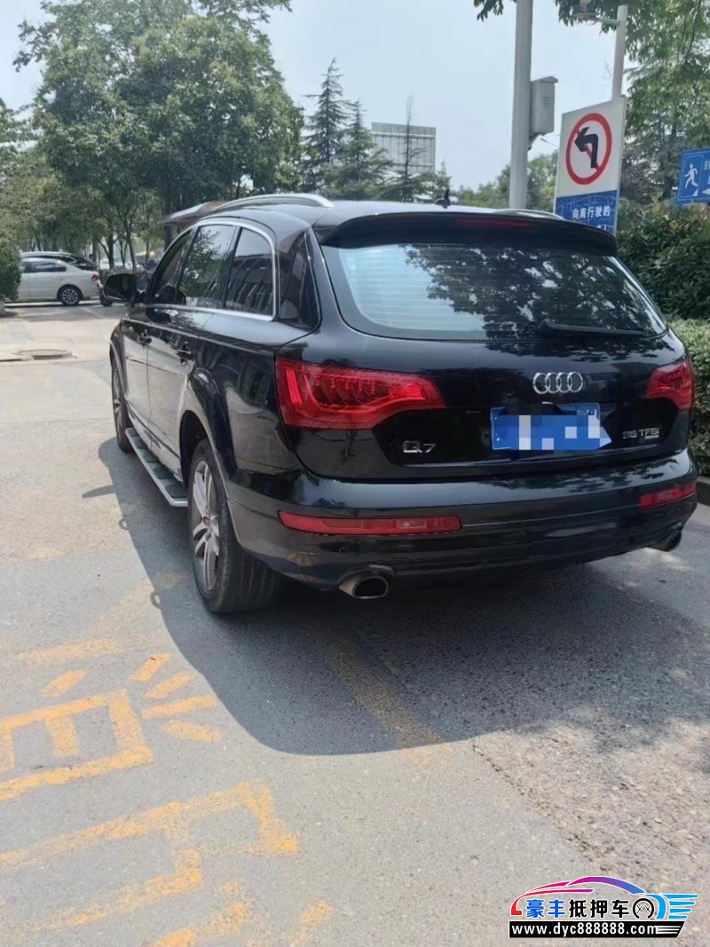 12年奥迪Q7轿车抵押车出售
