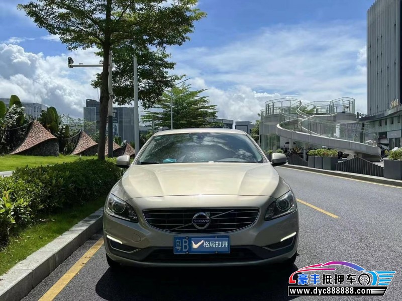 16年沃尔沃S60轿车抵押车出售