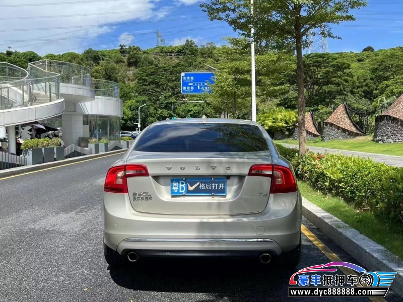 16年沃尔沃S60轿车抵押车出售