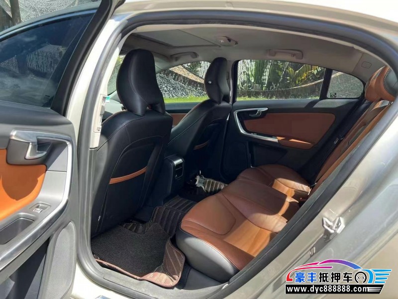 16年沃尔沃S60轿车抵押车出售