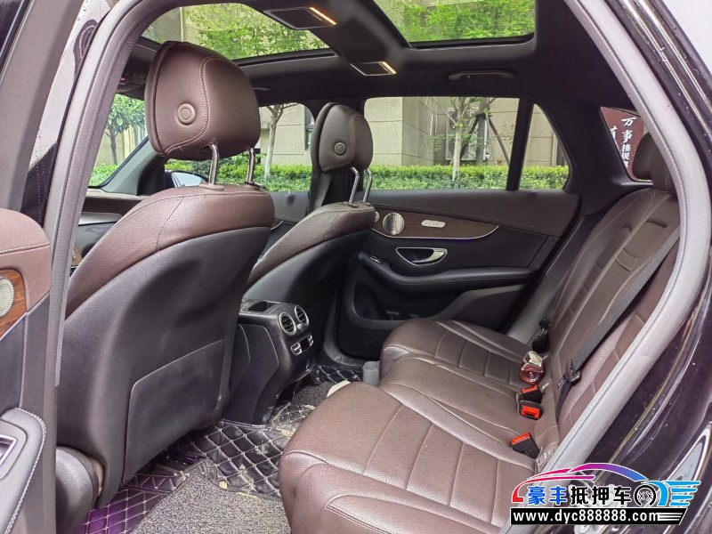 21年奔驰GLC轿车抵押车出售