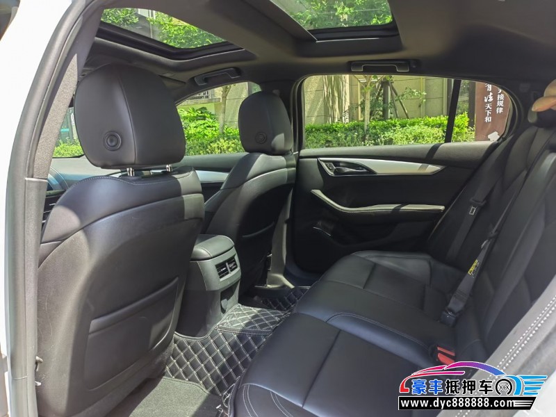 21年凯迪拉克CT5轿车抵押车出售