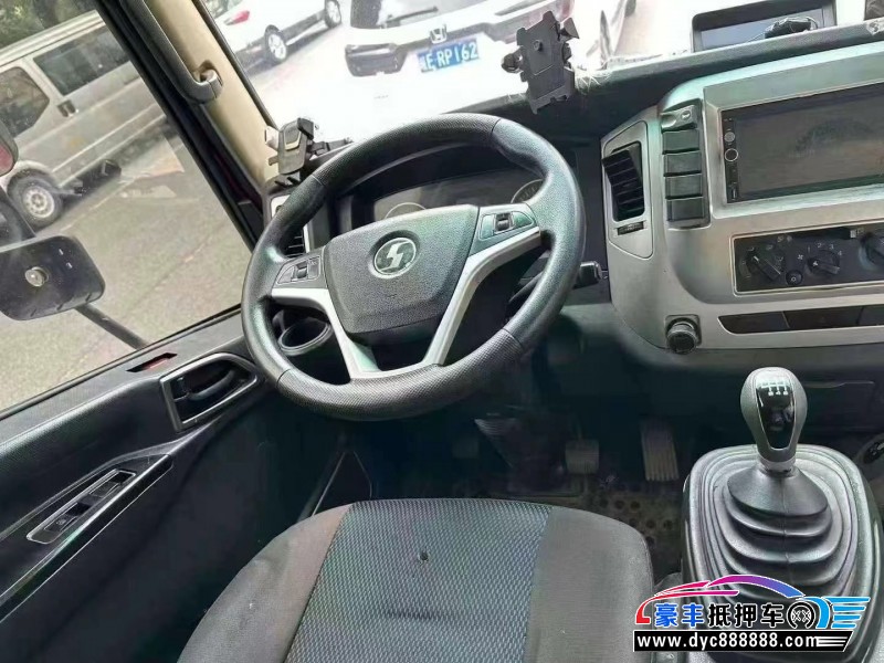 20年厢货厢货轿车抵押车出售