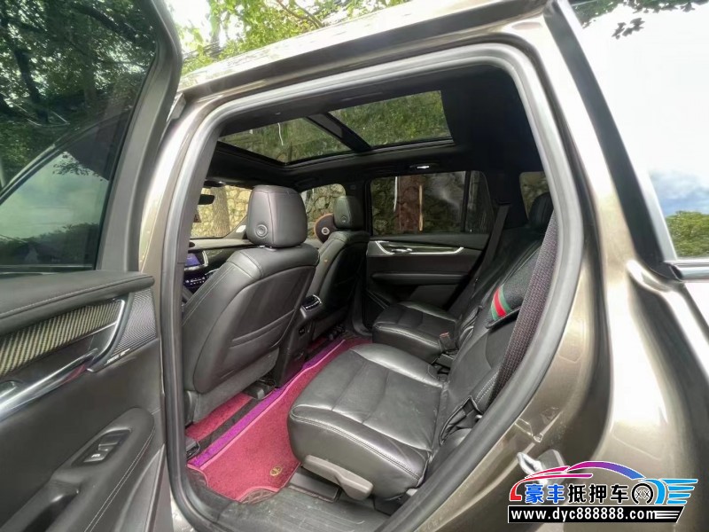 20年凯迪拉克xt6轿车抵押车出售