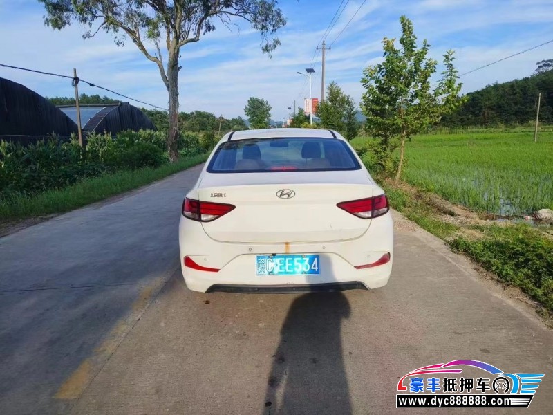 19年现代悦动轿车抵押车出售