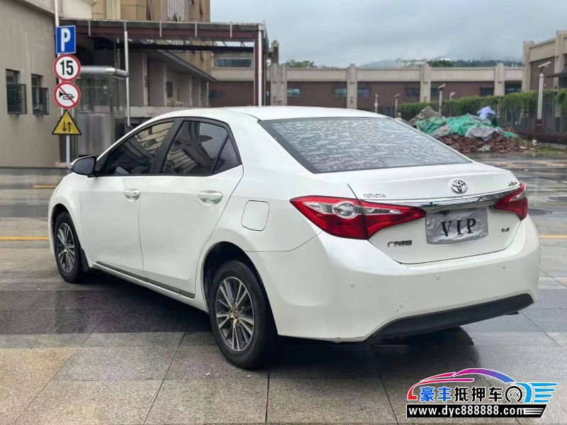 17年丰田雷凌轿车抵押车出售