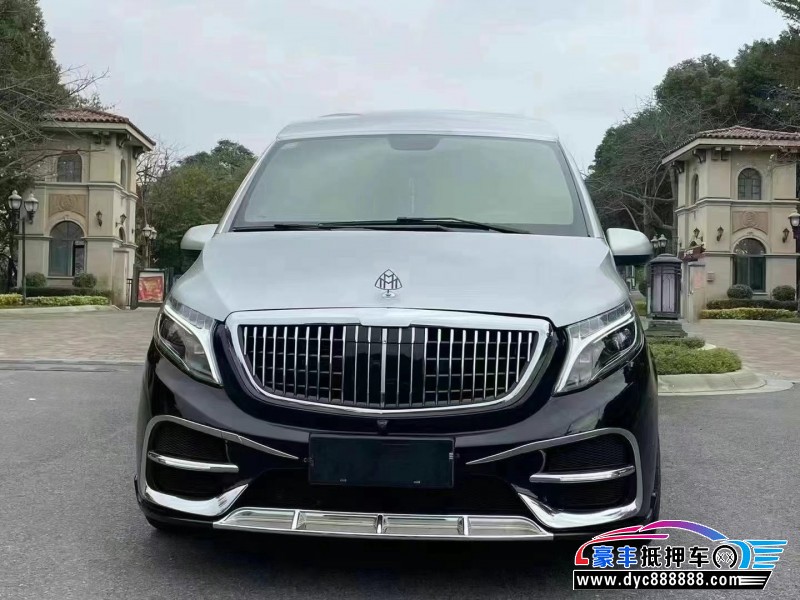 17年奔驰威霆轿车抵押车出售