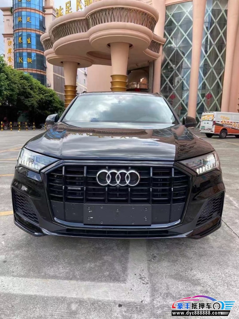 24年奥迪Q7轿车抵押车出售