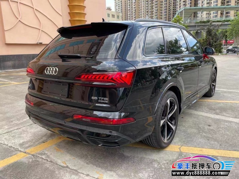 24年奥迪Q7轿车抵押车出售
