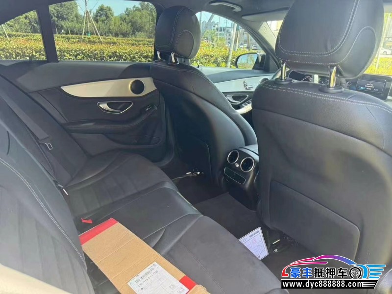 20年奔驰C轿车抵押车出售