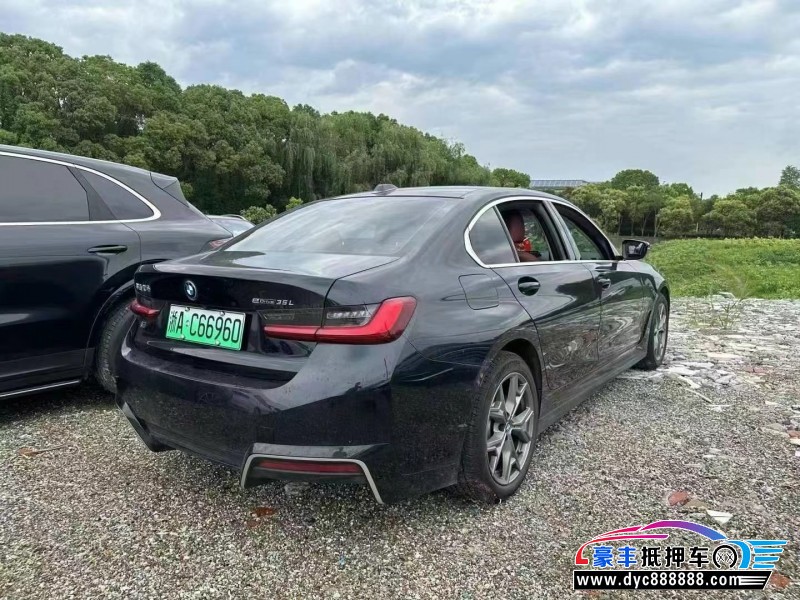 24年宝马i3轿车抵押车出售