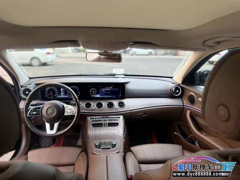 20年奔驰E轿车抵押车出售