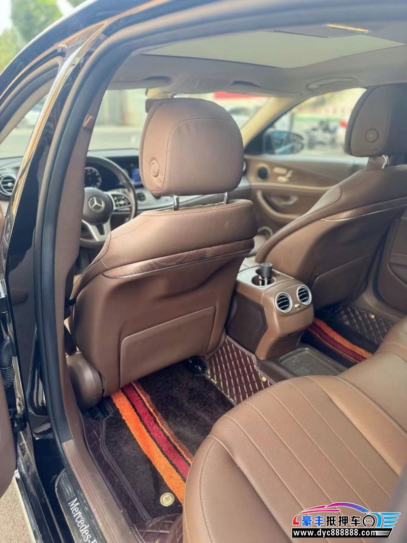 20年奔驰E轿车抵押车出售