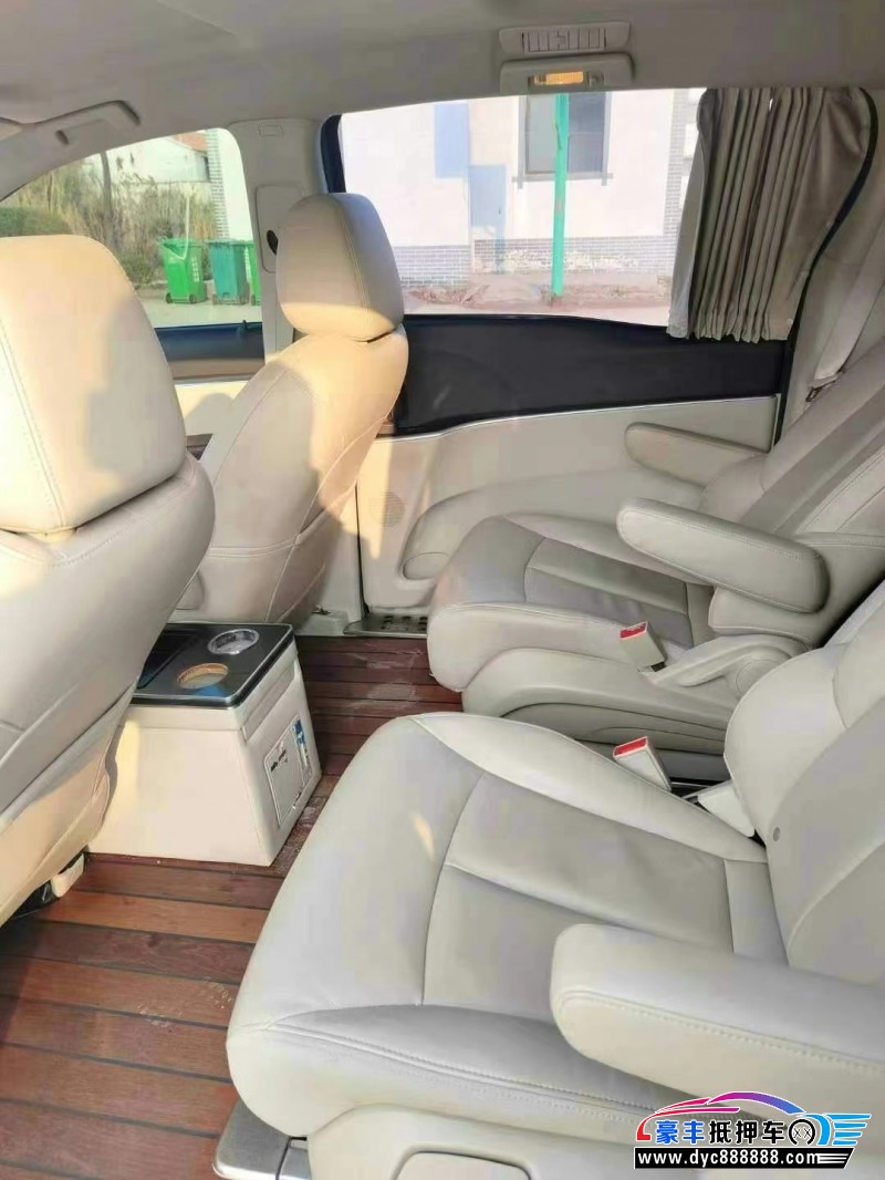 20年别克GL8轿车抵押车出售