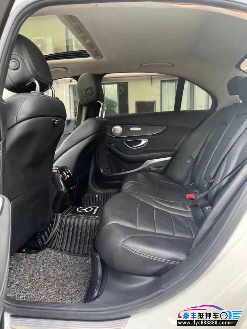 17年奔驰C轿车抵押车出售