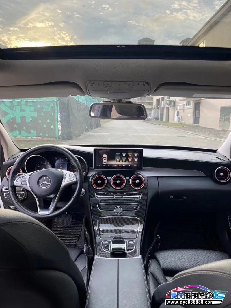 17年奔驰C轿车抵押车出售