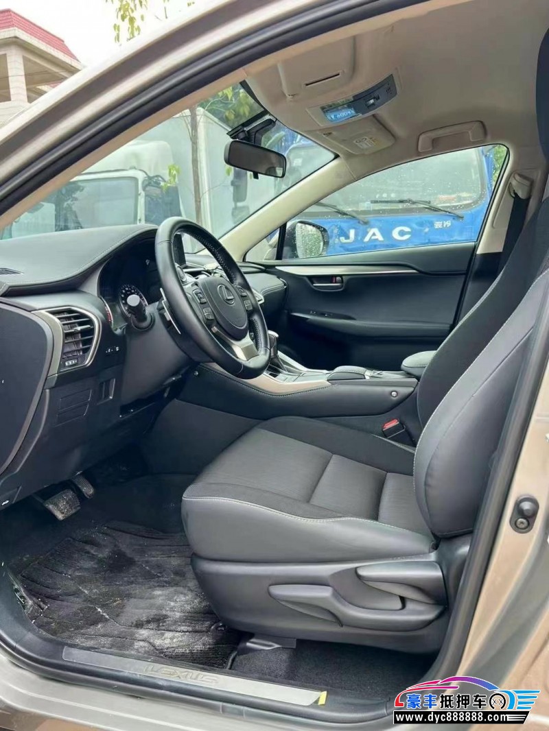 21年雷克萨斯NX轿车抵押车出售