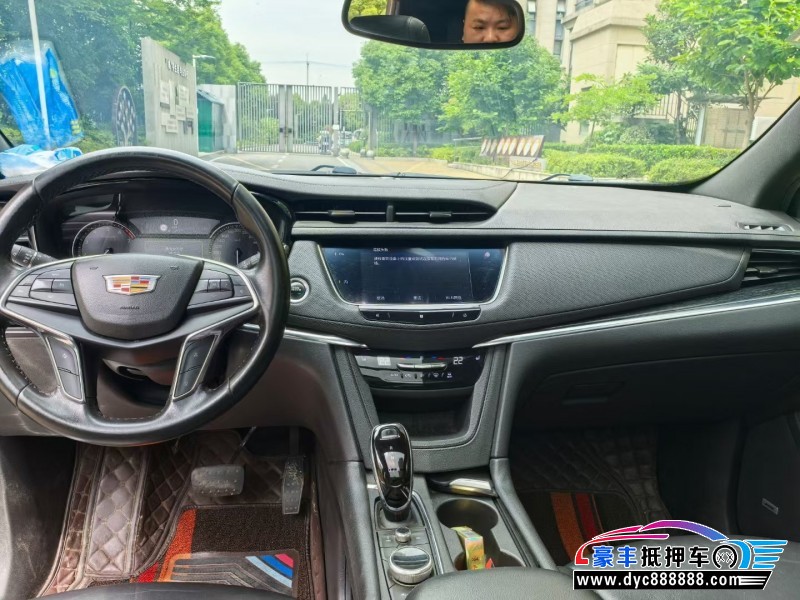 19年凯迪拉克XT5轿车抵押车出售