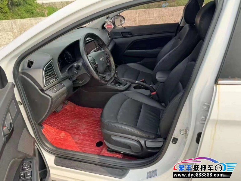 19年现代领动轿车抵押车出售