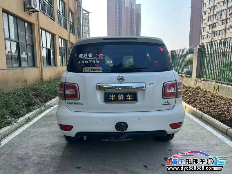 17年日产途乐轿车抵押车出售