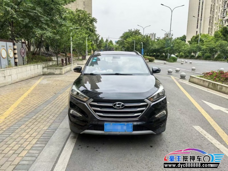 18年现代途胜轿车抵押车出售