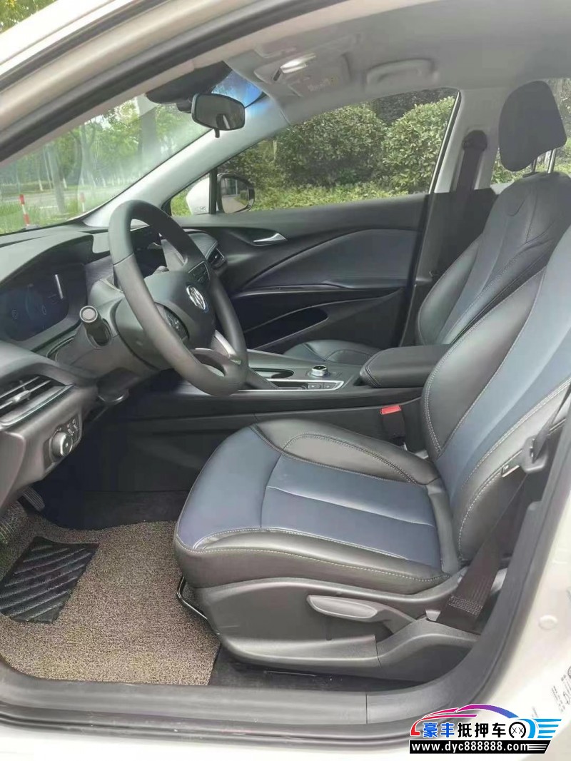 23年别克微蓝轿车抵押车出售