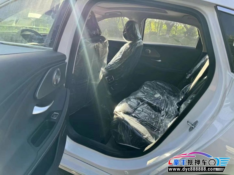 24年奇瑞艾瑞泽轿车抵押车出售