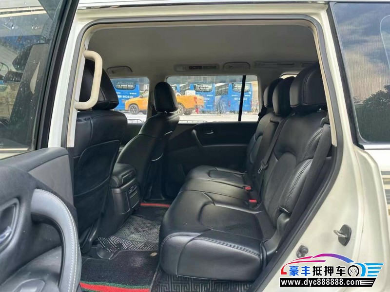 19年日产途乐轿车抵押车出售