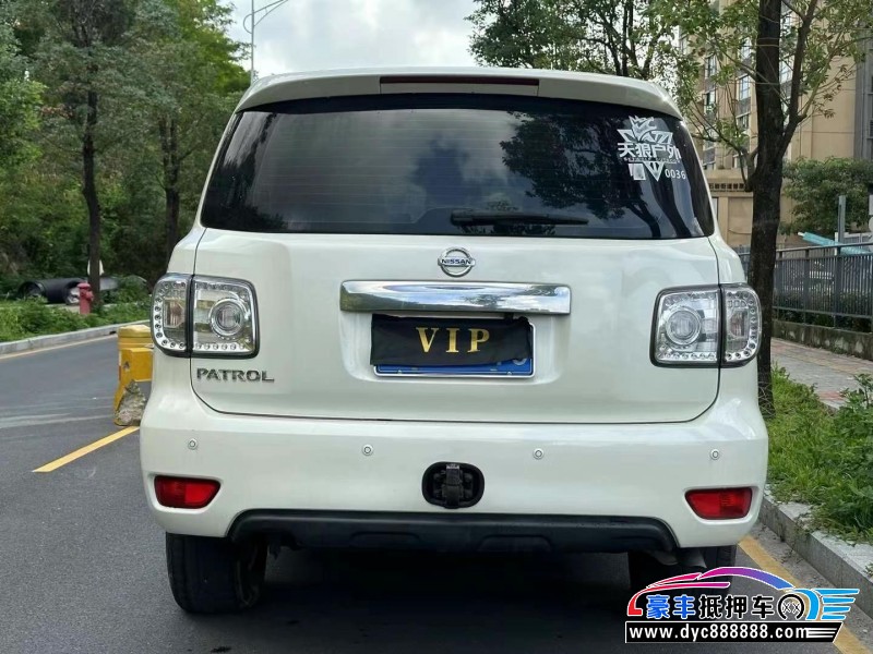 19年日产途乐轿车抵押车出售